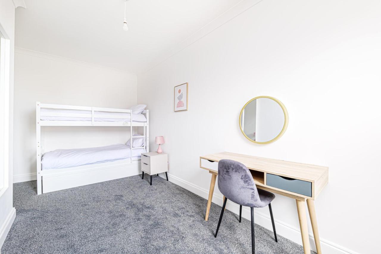 Luxury Apartments In Margate Centre 外观 照片